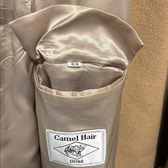 Kasper Men's Tan Trench Coat - Picture 10 of 15
